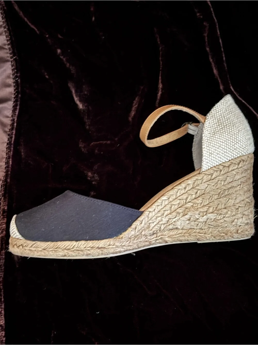 White Mountain Tan and Black Espadrille Wedge Sandals